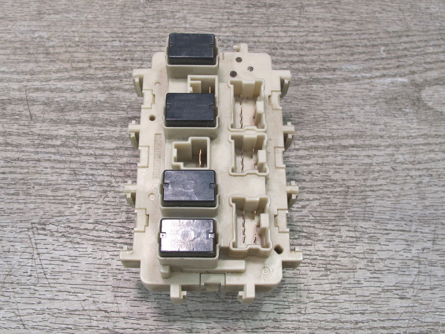 2013-2017 Infiniti JX35 QX60 Dash Cabin Fuse Relay Box Module