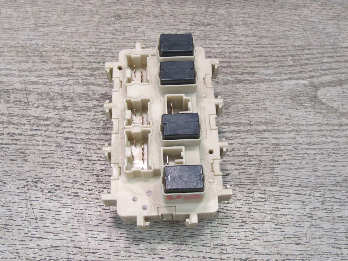 2013-2017 Infiniti JX35 QX60 Dash Cabin Fuse Relay Box Module
