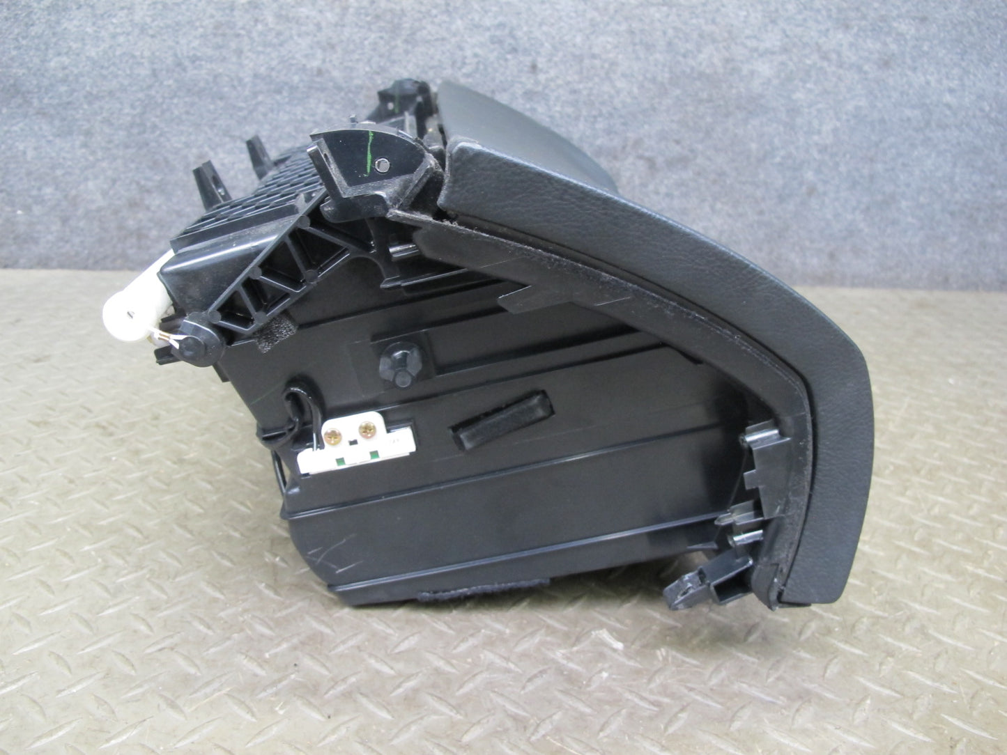 04-06 Lexus UCF30L LS430 Dash Glove Box Compartment Storage Black OEM