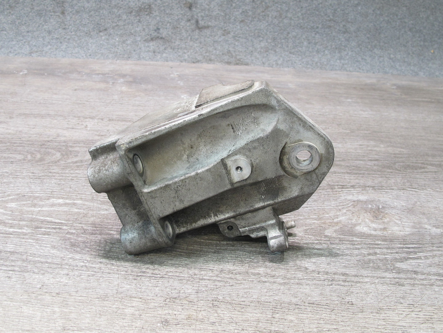 14-17 Infiniti QX60 2.5L Hybrid Engine Motor Right Mount Support