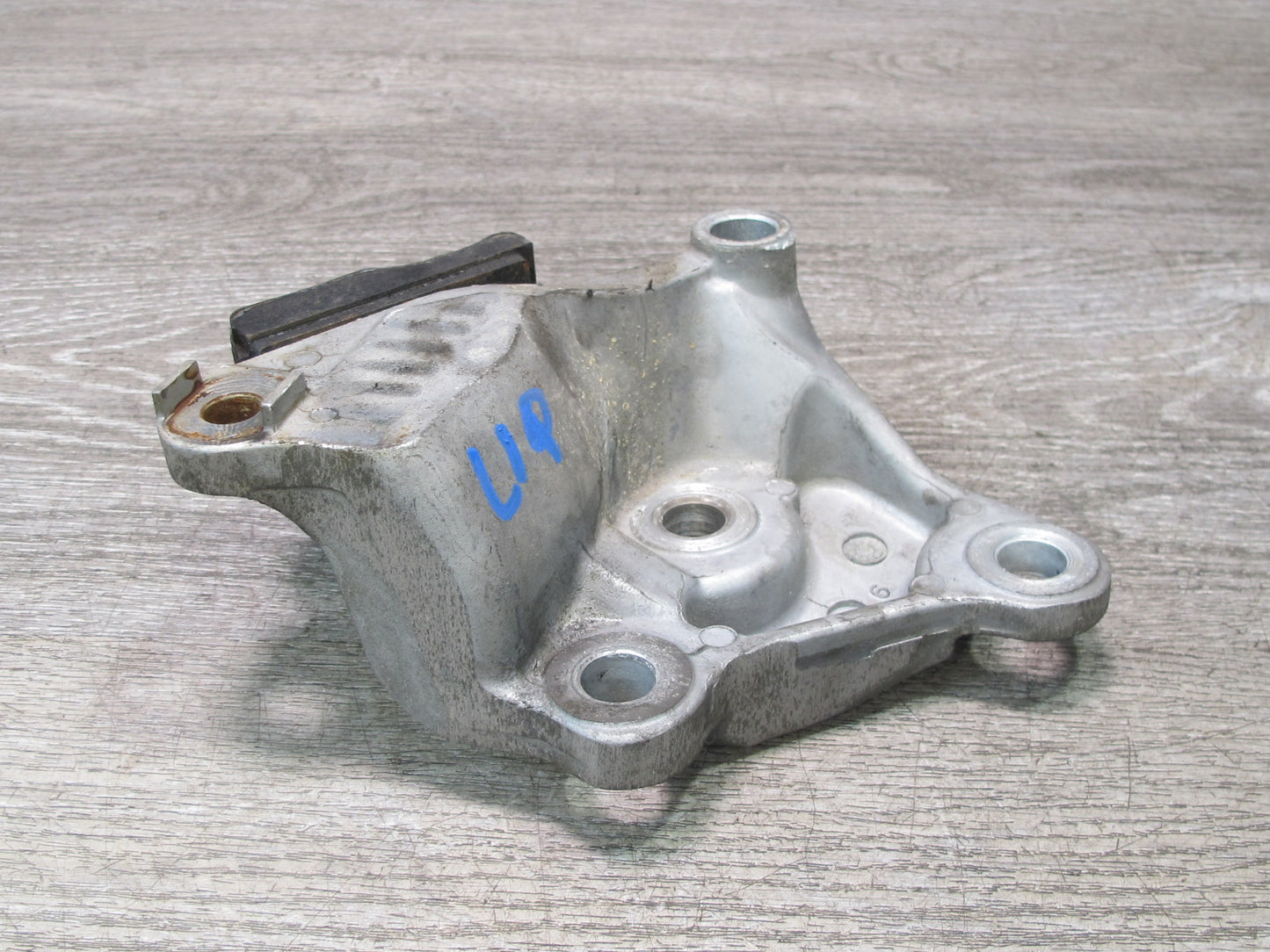 14-17 Infiniti QX60 2.5L Hybrid Engine Motor Right Mount Support