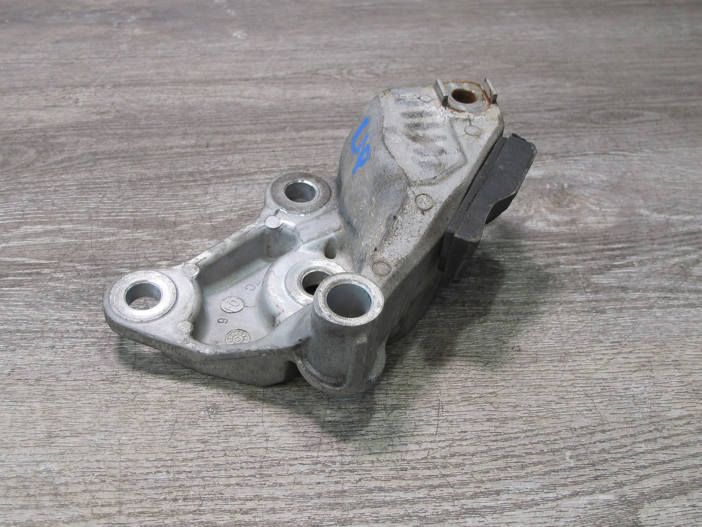 14-17 Infiniti QX60 2.5L Hybrid Engine Motor Right Mount Support