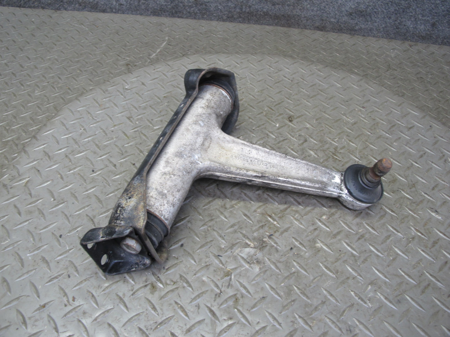 96-99 Mercedes W140 C140 Cl-class Set of 2 Front Left Suspension Control Arm OEM