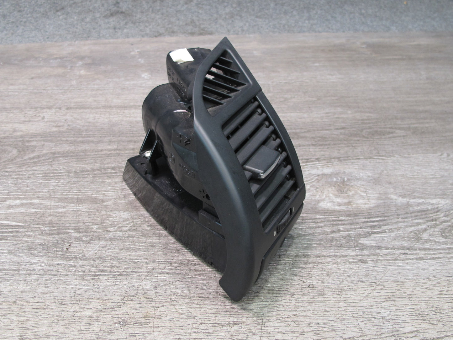 03-08 BMW E86 E85 Z4 Dash Left Air Vent Grille w CUP Holder Black 6945399 OEM