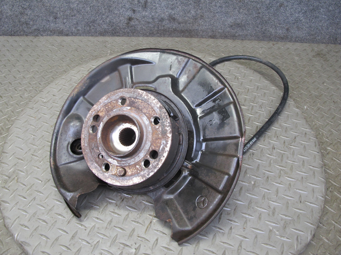 96-99 Mercedes W140 C140 RWD Rear Right Spindle Knuckle Wheel Hub Bearing OEM
