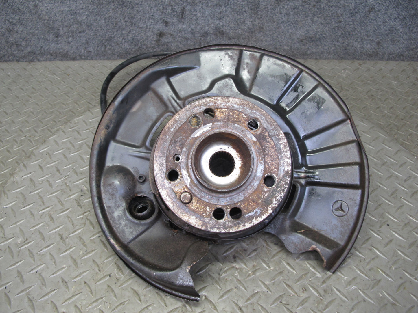 96-99 Mercedes W140 C140 RWD Rear Right Spindle Knuckle Wheel Hub Bearing OEM