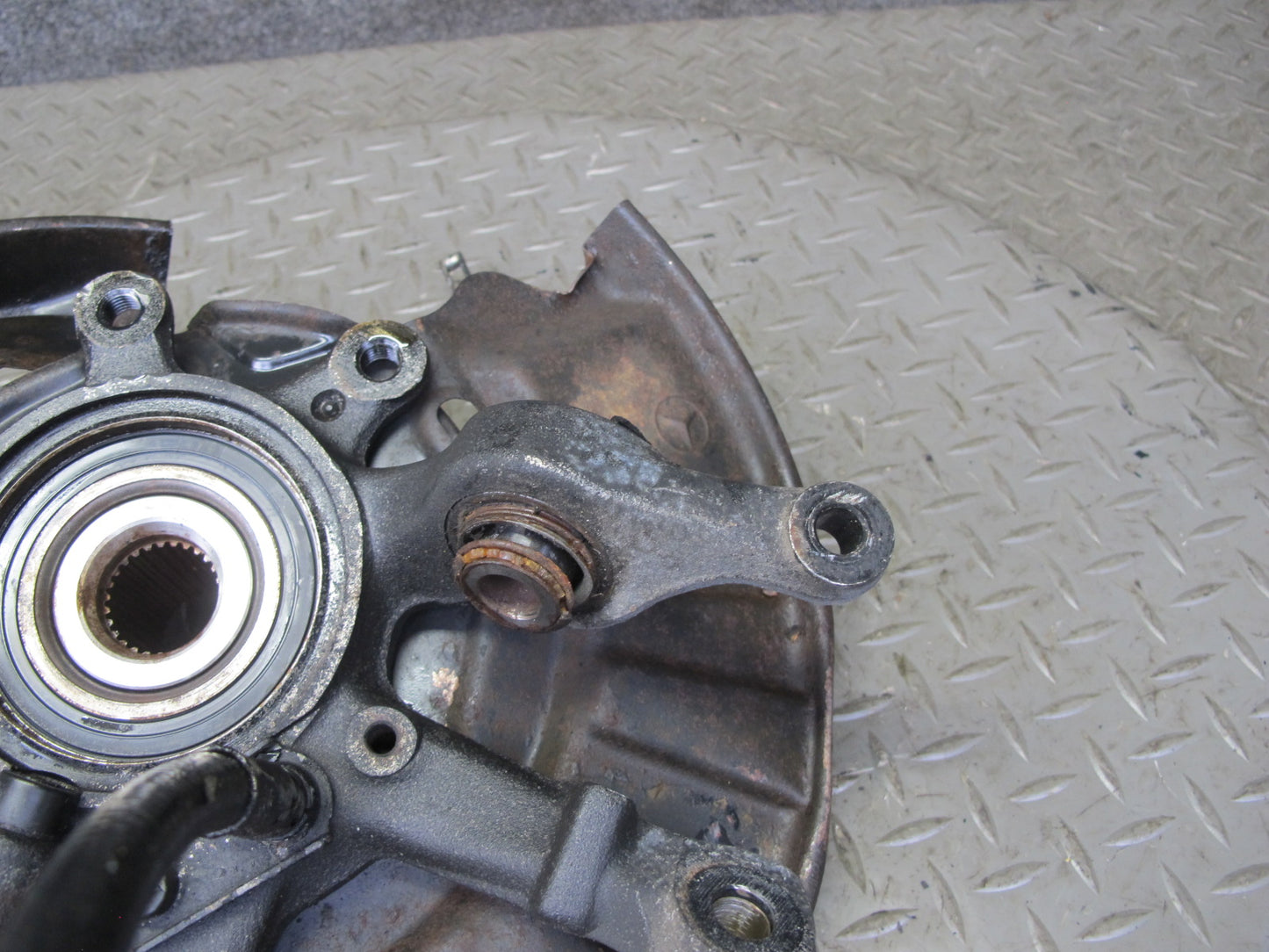 96-99 Mercedes W140 C140 RWD Rear Right Spindle Knuckle Wheel Hub Bearing OEM