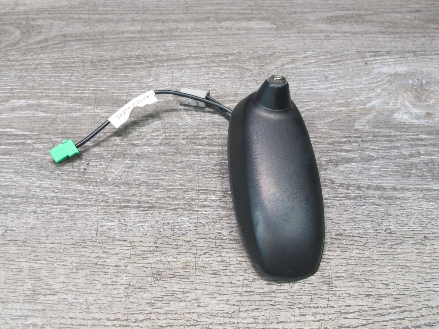 2013-2020 Infiniti JX35 QX60 Roof Radio Antenna 28208-3JA0A