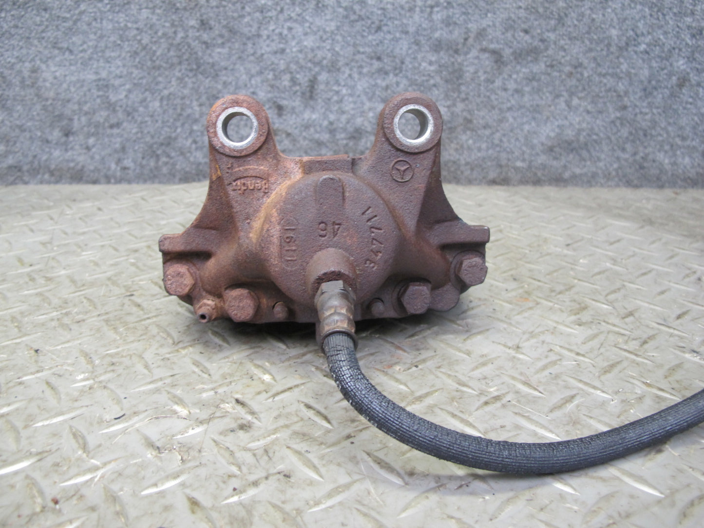 96-99 Mercedes W140 C140 Set of 2 Rear Left & Right Brake Caliper OEM