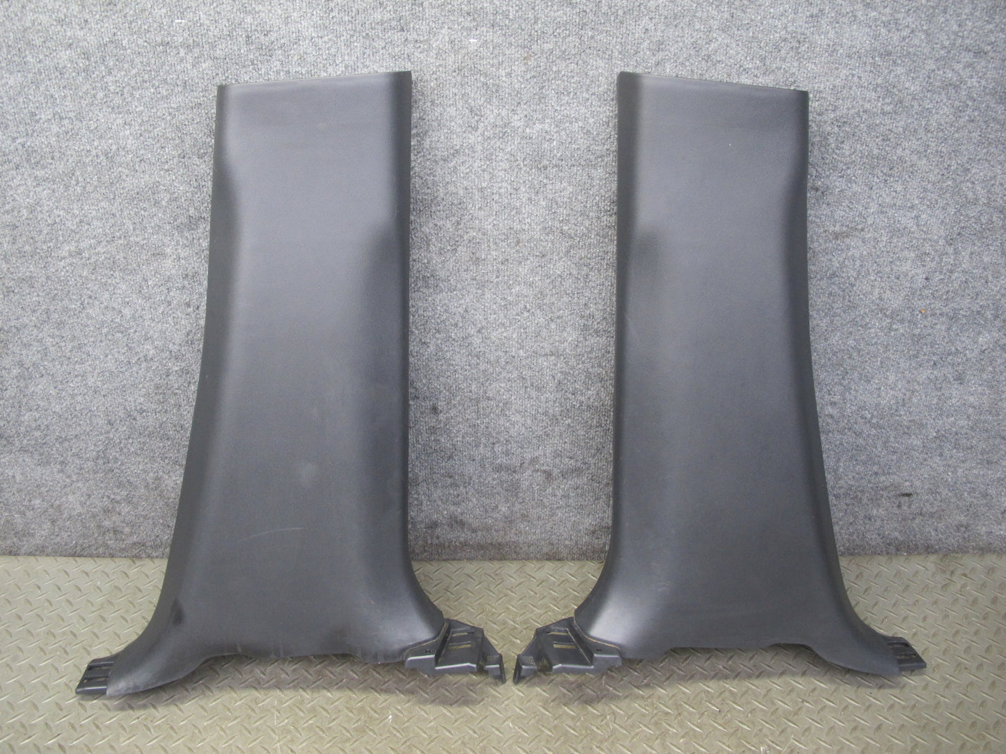 2013-2020 Infiniti JX35 QX60 Left & Right Lower B Pillar Trim Panel Set of 2