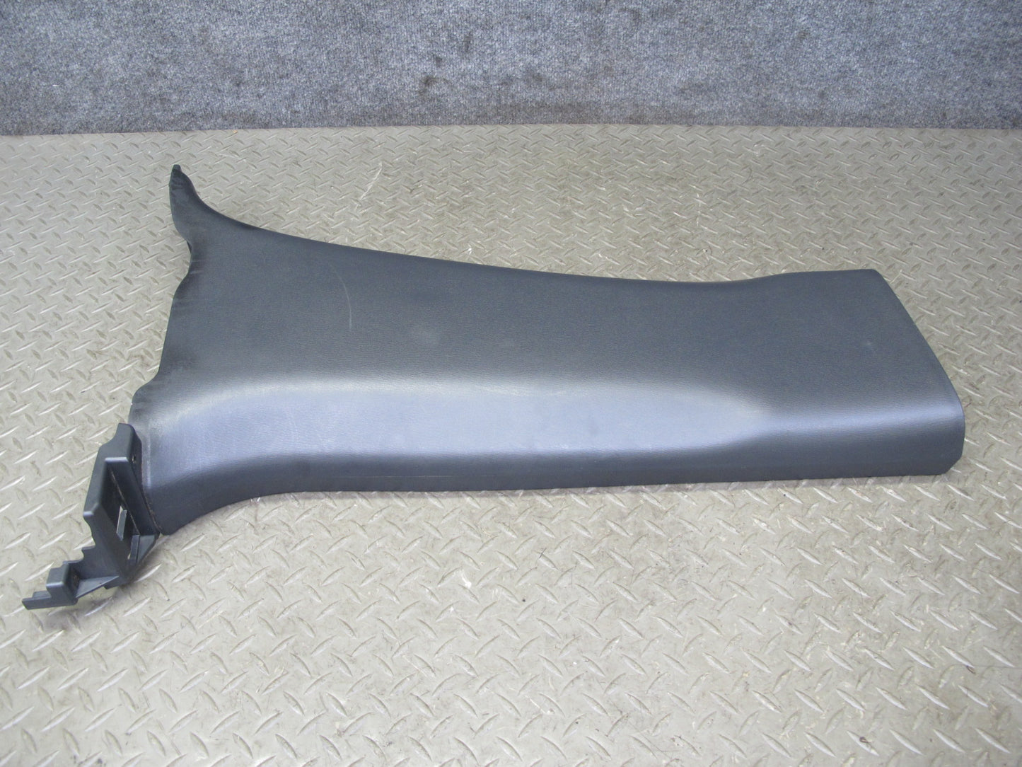 2013-2020 Infiniti JX35 QX60 Left & Right Lower B Pillar Trim Panel Set of 2
