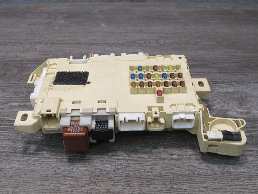 04-06 Lexus UCF30L LS430 Front Left Fuse Relay Junction Box Module OEM