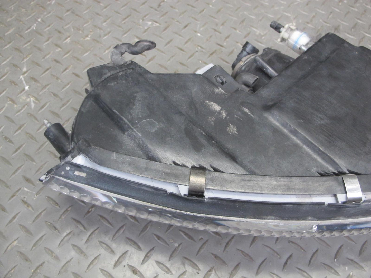 97-98 Lexus UZZ30L SC300 SC400 Front Left Outer Halogen Headlight Lamp OEM
