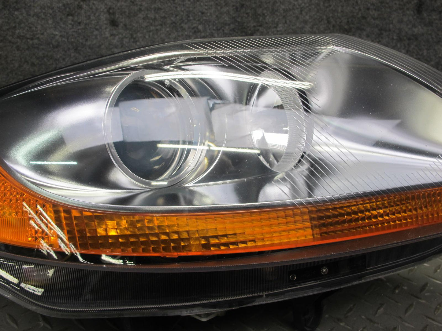 03-05 BMW E85 Z4 3.0i Front Right Passenger Side Xenon HID Headlight Lamp OEM