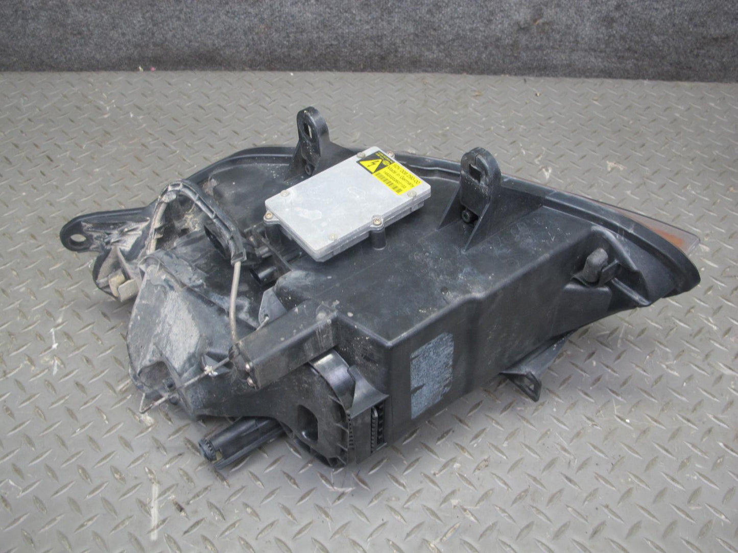 03-05 BMW E85 Z4 3.0i Front Right Passenger Side Xenon HID Headlight Lamp OEM