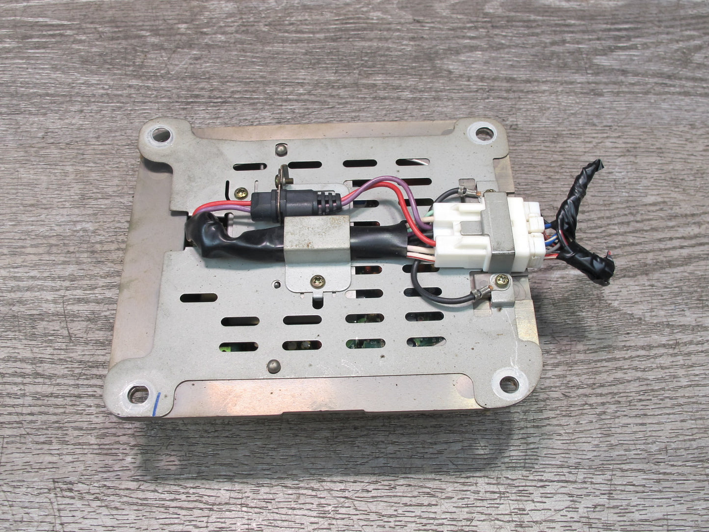 92-99 Lexus JZZ31L SC400 SC300 Pioneer Speaker Amplifier Crossover OEM