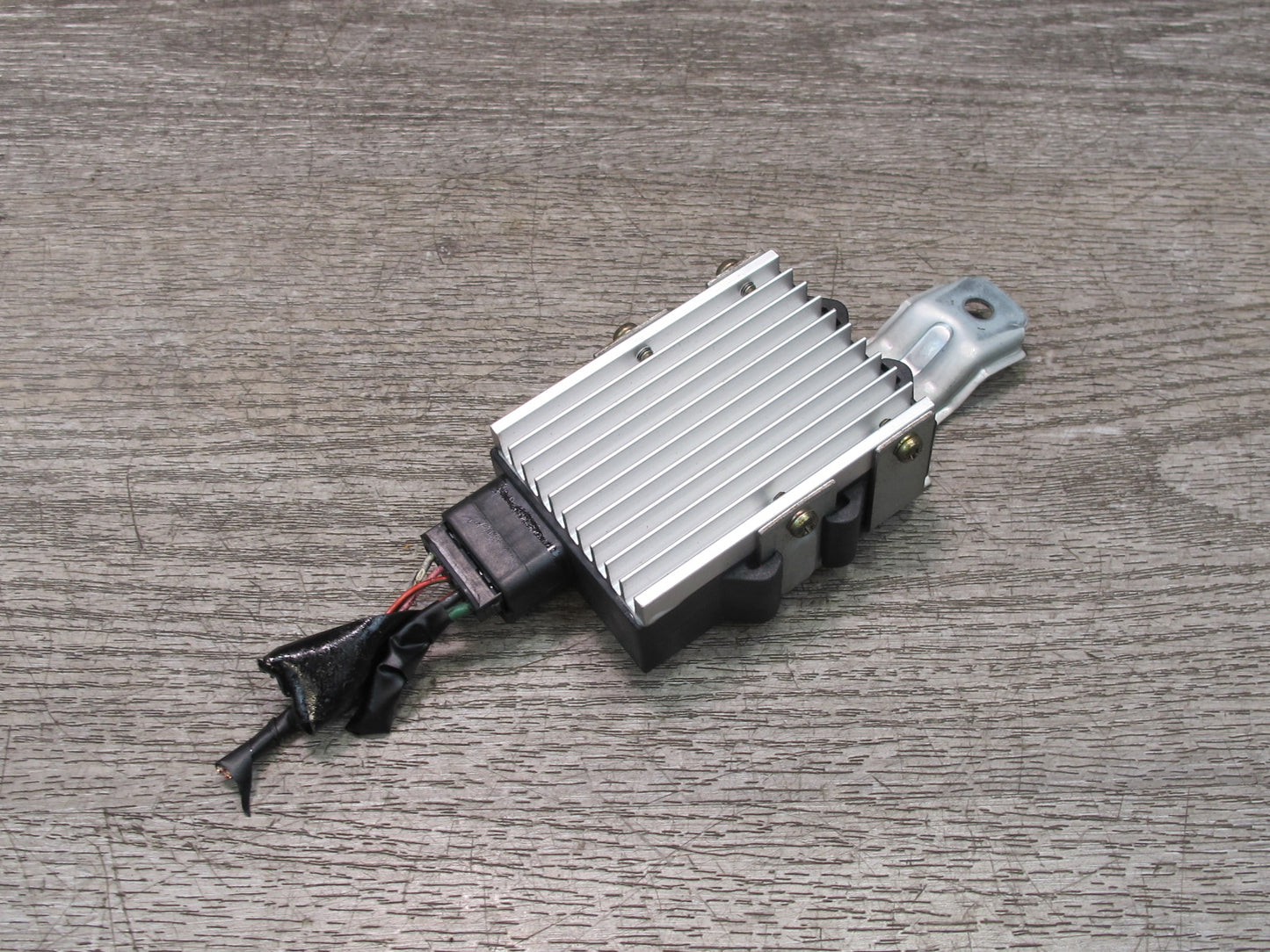 92-00 Lexus JZZ31L SC400 SC300 Fuel Pump Control Module 89570-24010 OEM