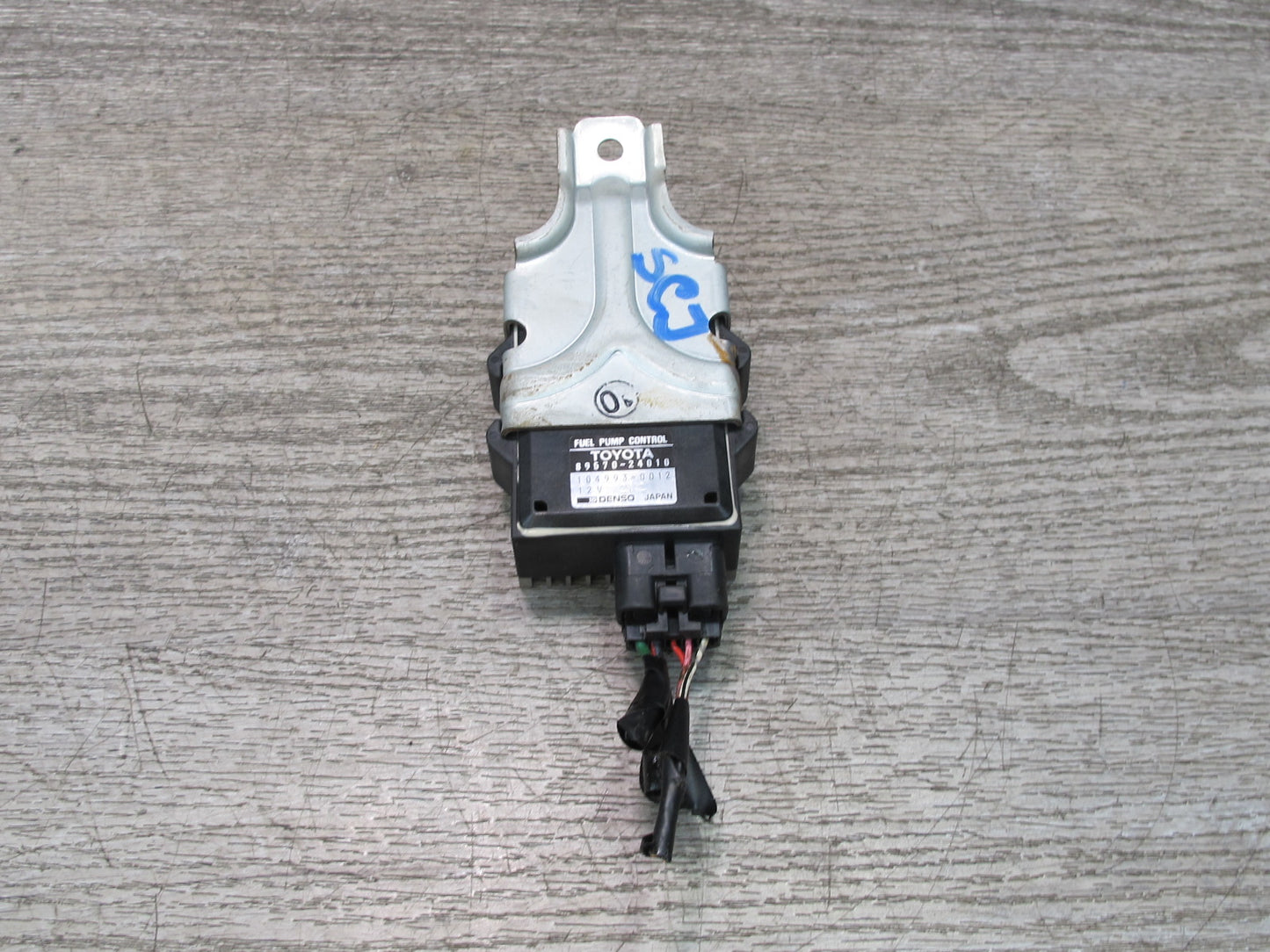 92-00 Lexus JZZ31L SC400 SC300 Fuel Pump Control Module 89570-24010 OEM