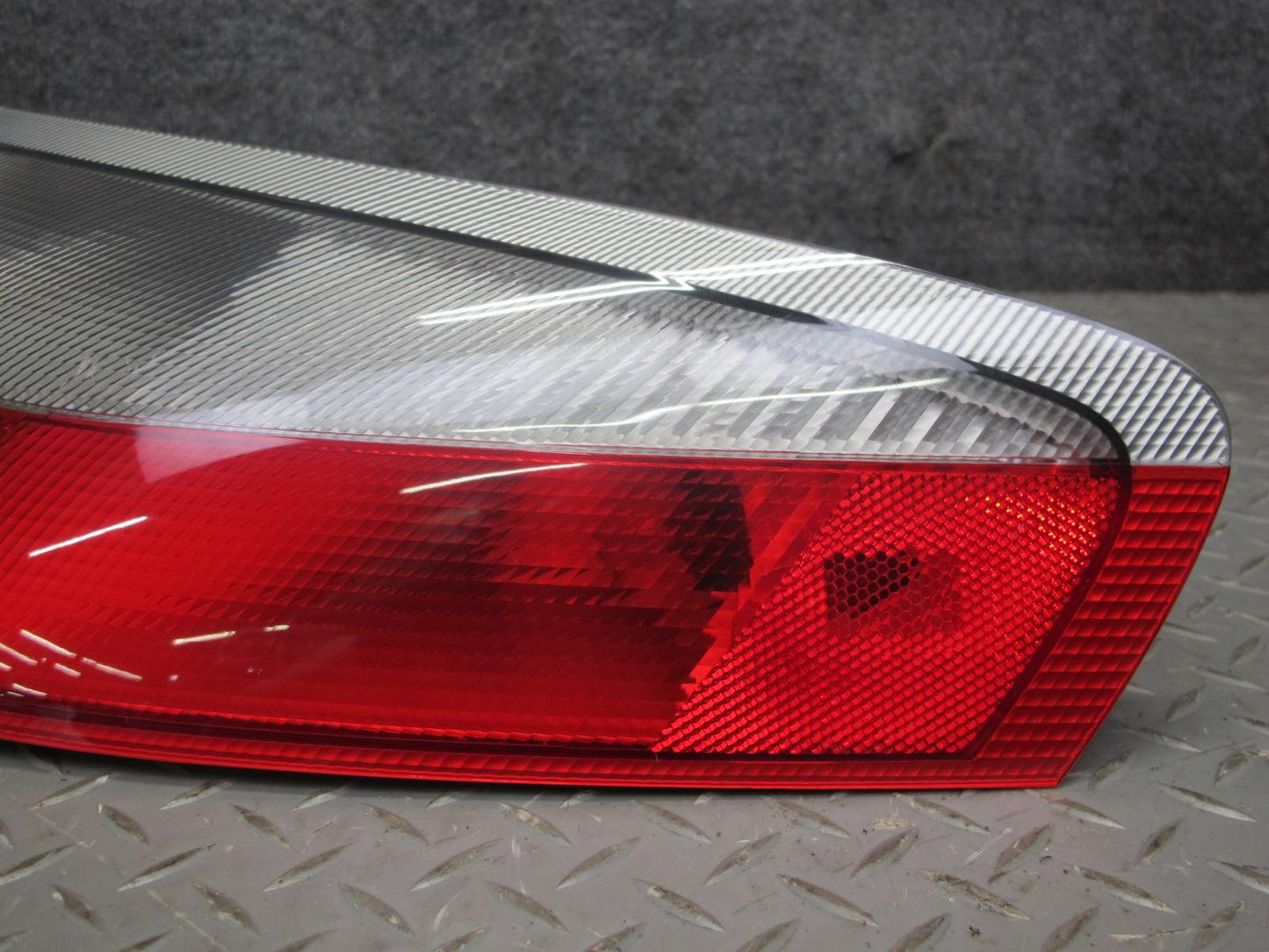 2001-2005 Porsche 911 996 Rear Right Pass Side Tail Light Brake Lamp