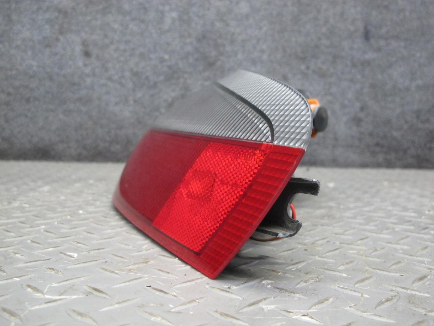 2001-2005 Porsche 911 996 Rear Right Pass Side Tail Light Brake Lamp