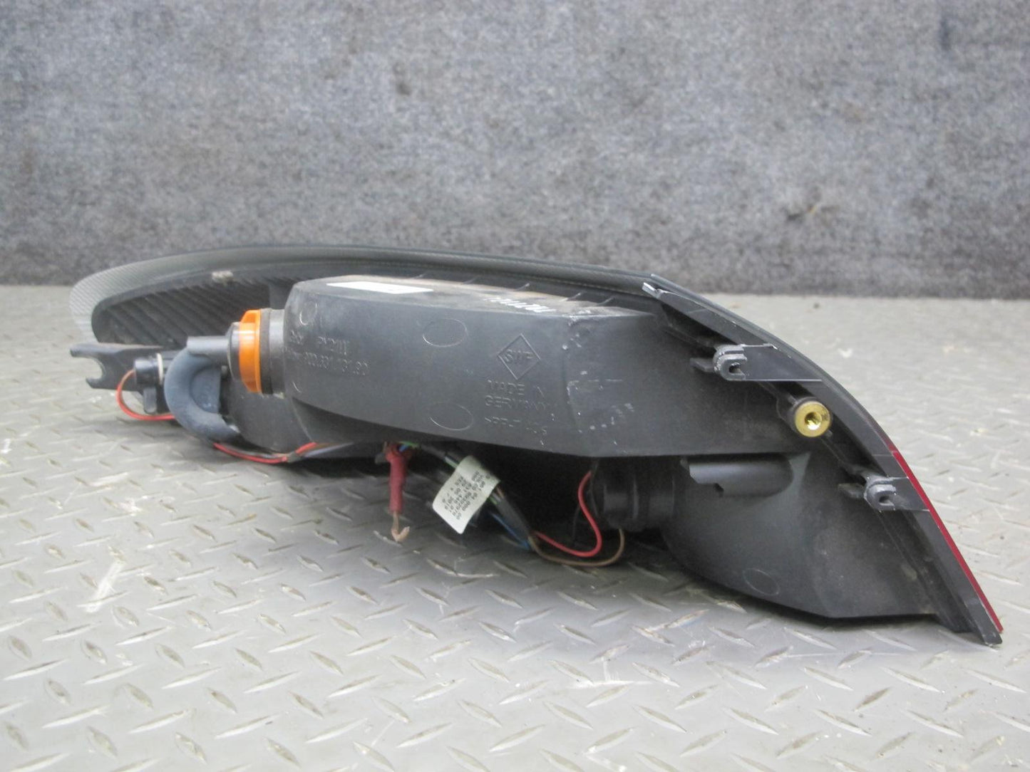 2001-2005 Porsche 911 996 Rear Right Pass Side Tail Light Brake Lamp
