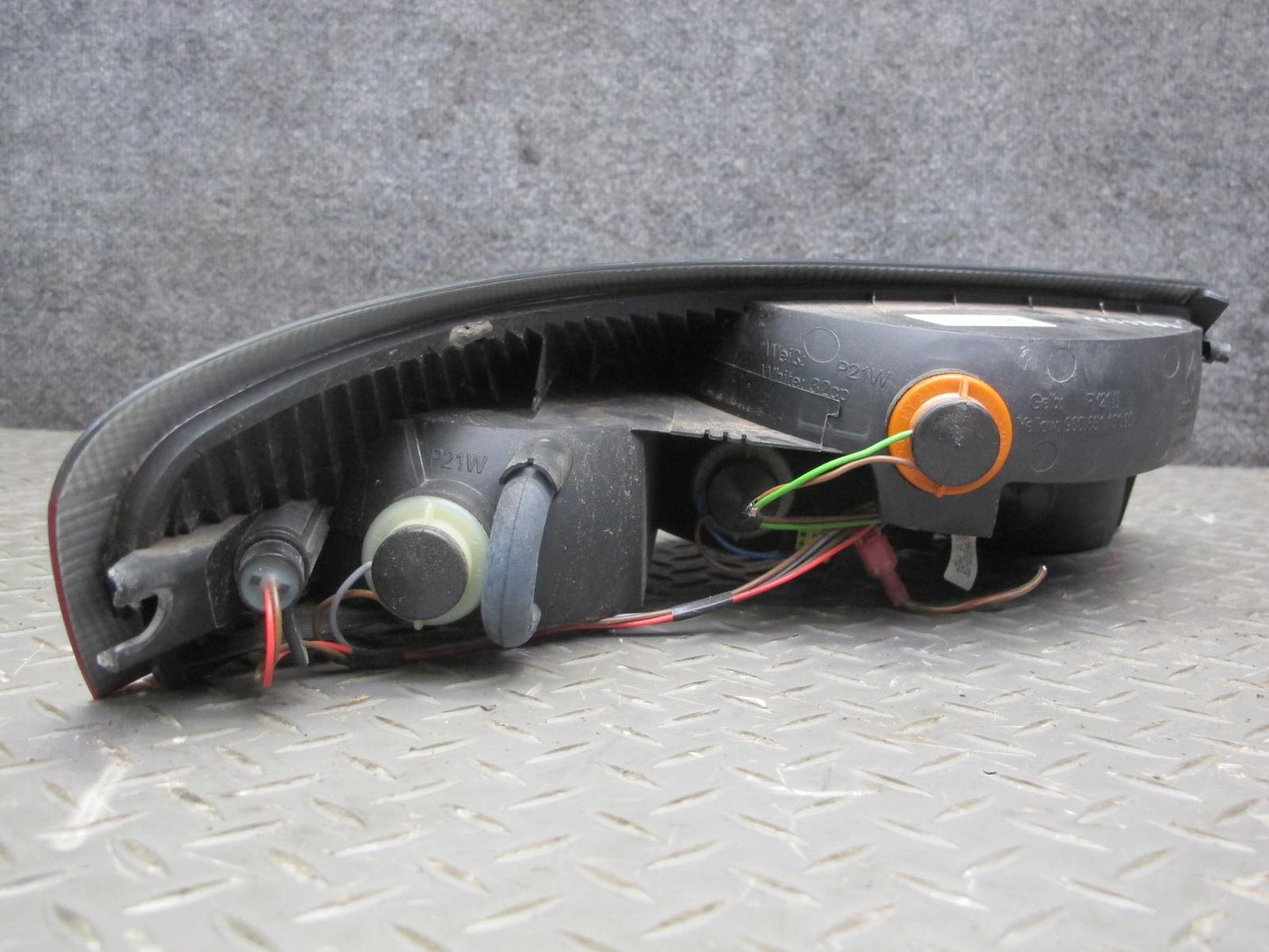 2001-2005 Porsche 911 996 Rear Right Pass Side Tail Light Brake Lamp