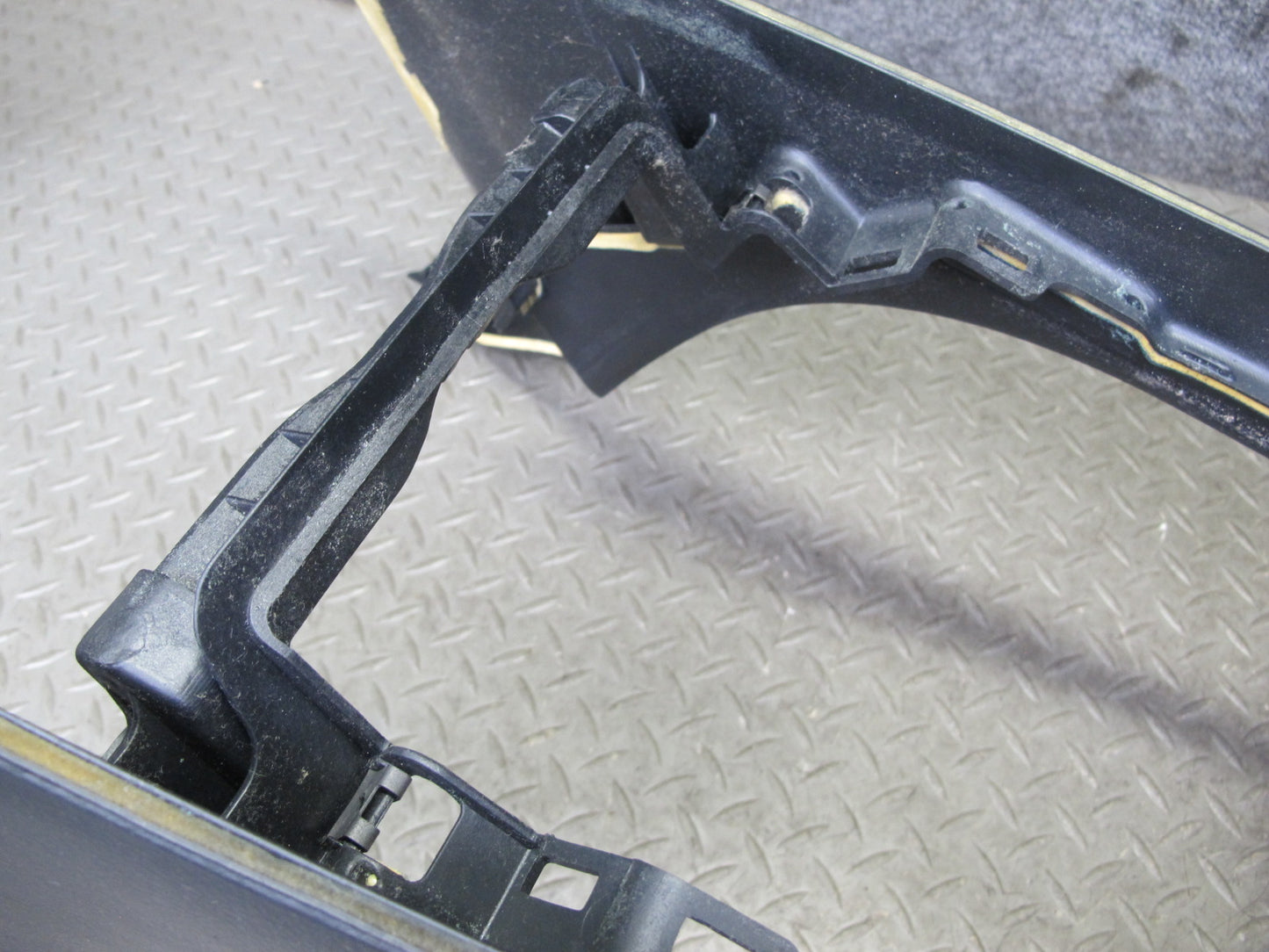 04-06 Lexus UCF30L LS430 Front Center Console Trim Cover Panel Black OEM