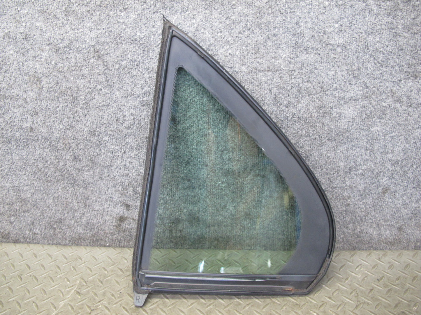 01-06 Lexus UCF30L LS430 Rear Right Door Fixed Glass Window OEM