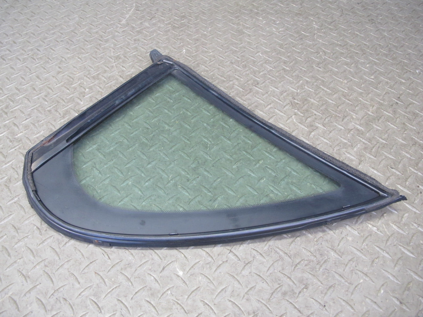 01-06 Lexus UCF30L LS430 Rear Right Door Fixed Glass Window OEM