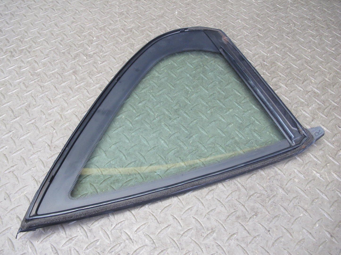 01-06 Lexus UCF30L LS430 Rear Right Door Fixed Glass Window OEM