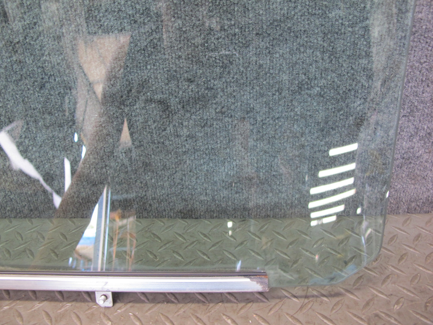 01-06 Lexus UCF30L LS430 Rear Right Door Glass Window OEM