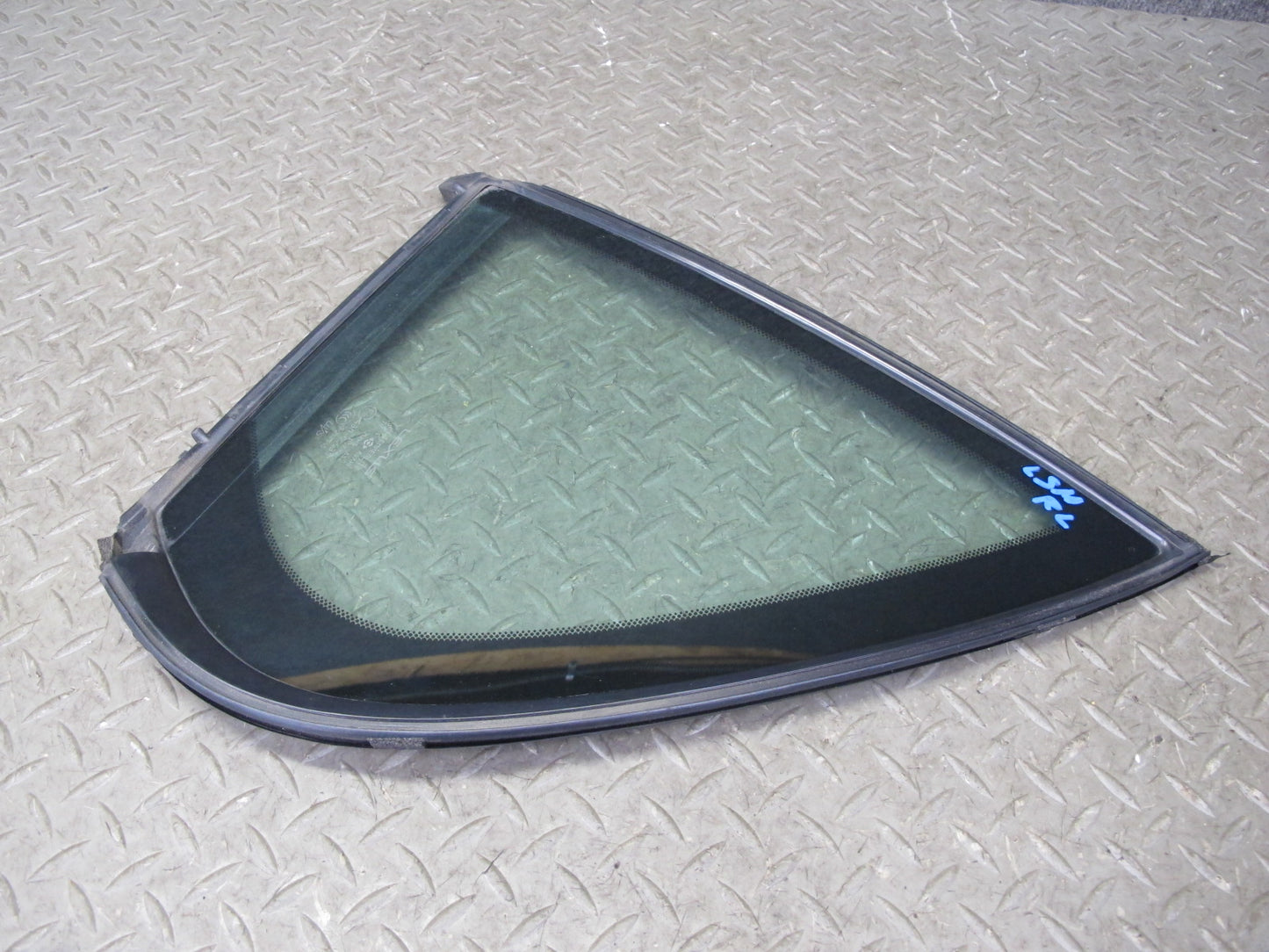 01-06 Lexus UCF30L LS430 Rear Left Door Fixed Glass Window OEM