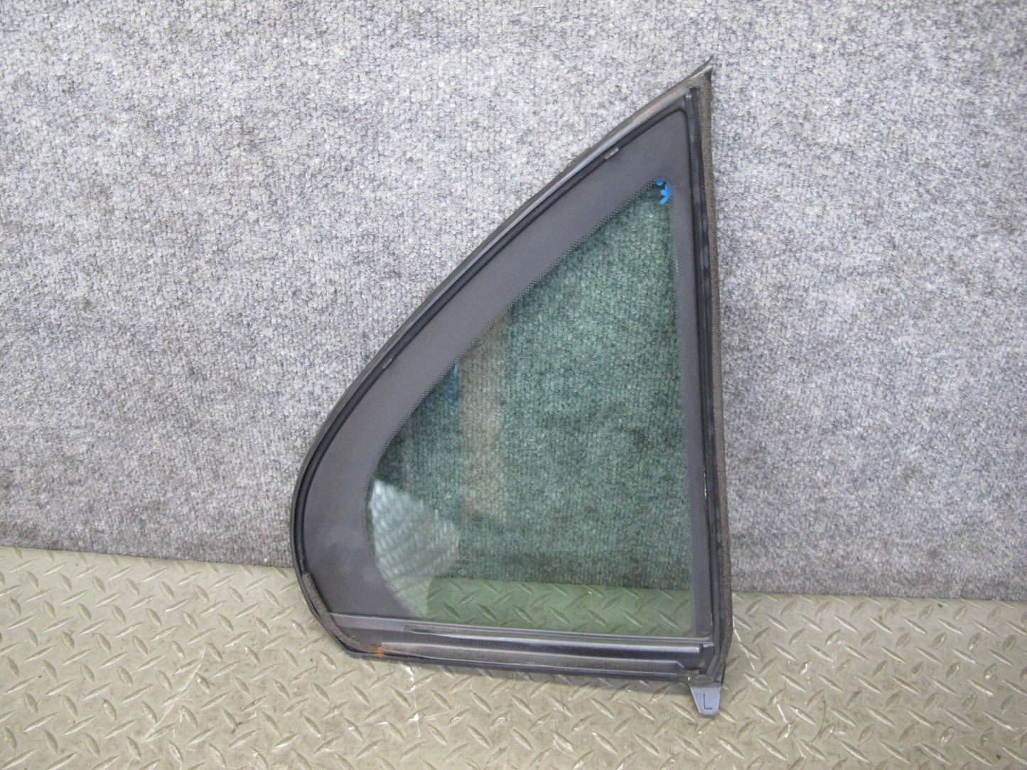 01-06 Lexus UCF30L LS430 Rear Left Door Fixed Glass Window OEM