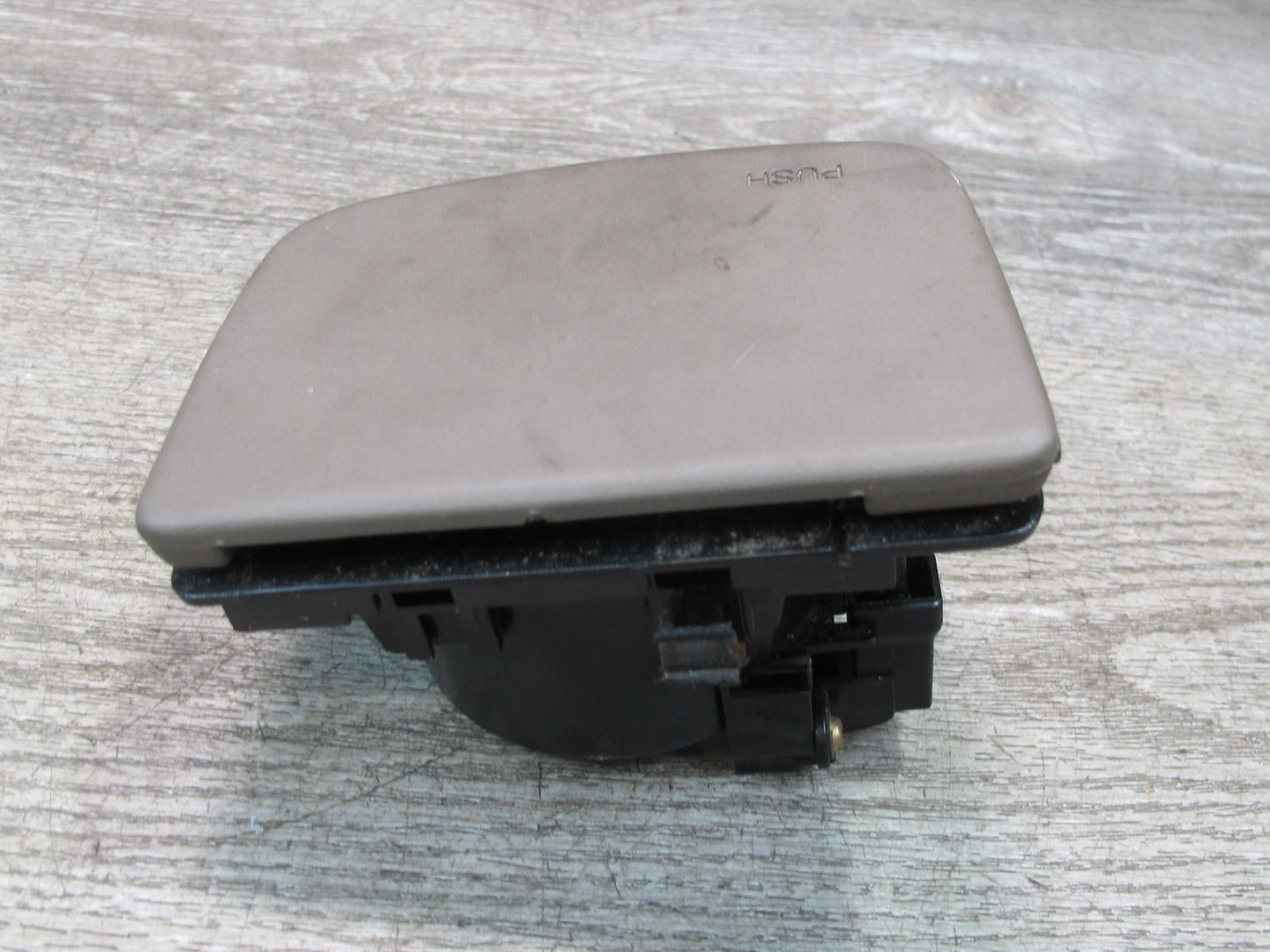 92-00 Lexus JZZ31L SC400 SC300 Front Center Console CUP Holder 55625-24030 OEM