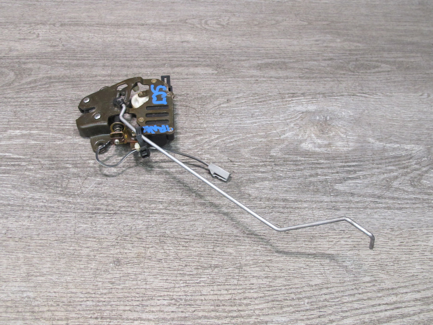92-00 Lexus JZZ31L SC400 SC300 Rear Trunk Lid Lock Latch Actuator OEM