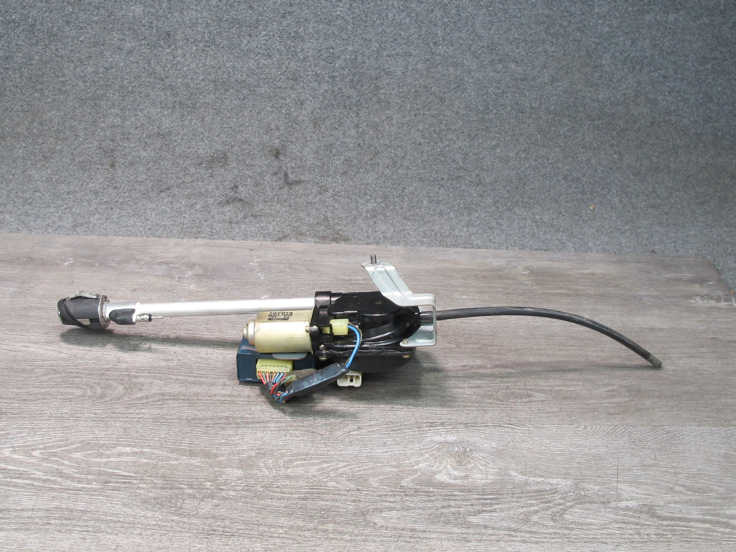 92-95 Lexus JZZ31L SC400 SC300 Power Radio Antenna w Motor Assembly OEM