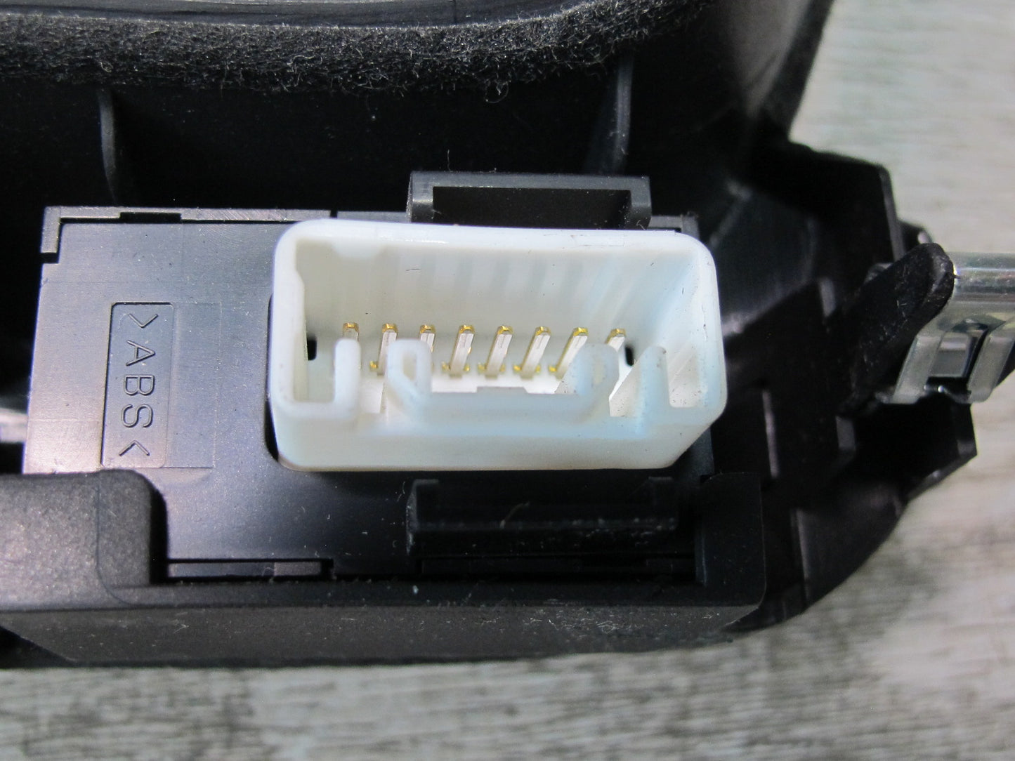 01-06 Lexus UCF30L LS430 Dash Instrument Cluster Speedometer Trim w Switches OEM