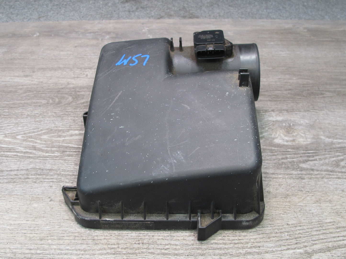 04-06 Lexus LS430 Air Intake Cleaner Filter Box Cover w MAF & Vacuum Switch OEM