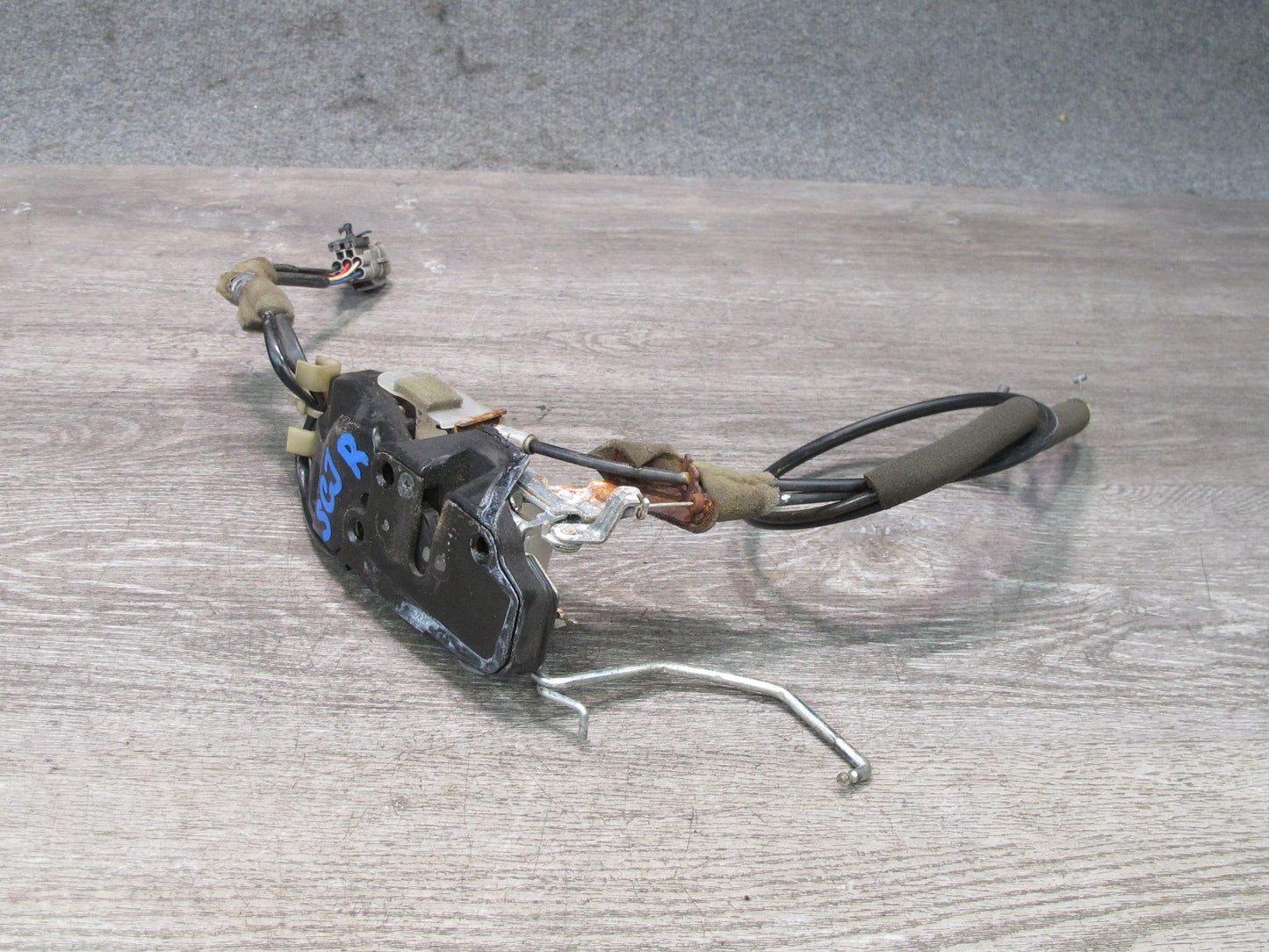 92-00 Lexus JZZ31L SC400 SC300 Front Right Pass Door Lock Latch Actuator OEM