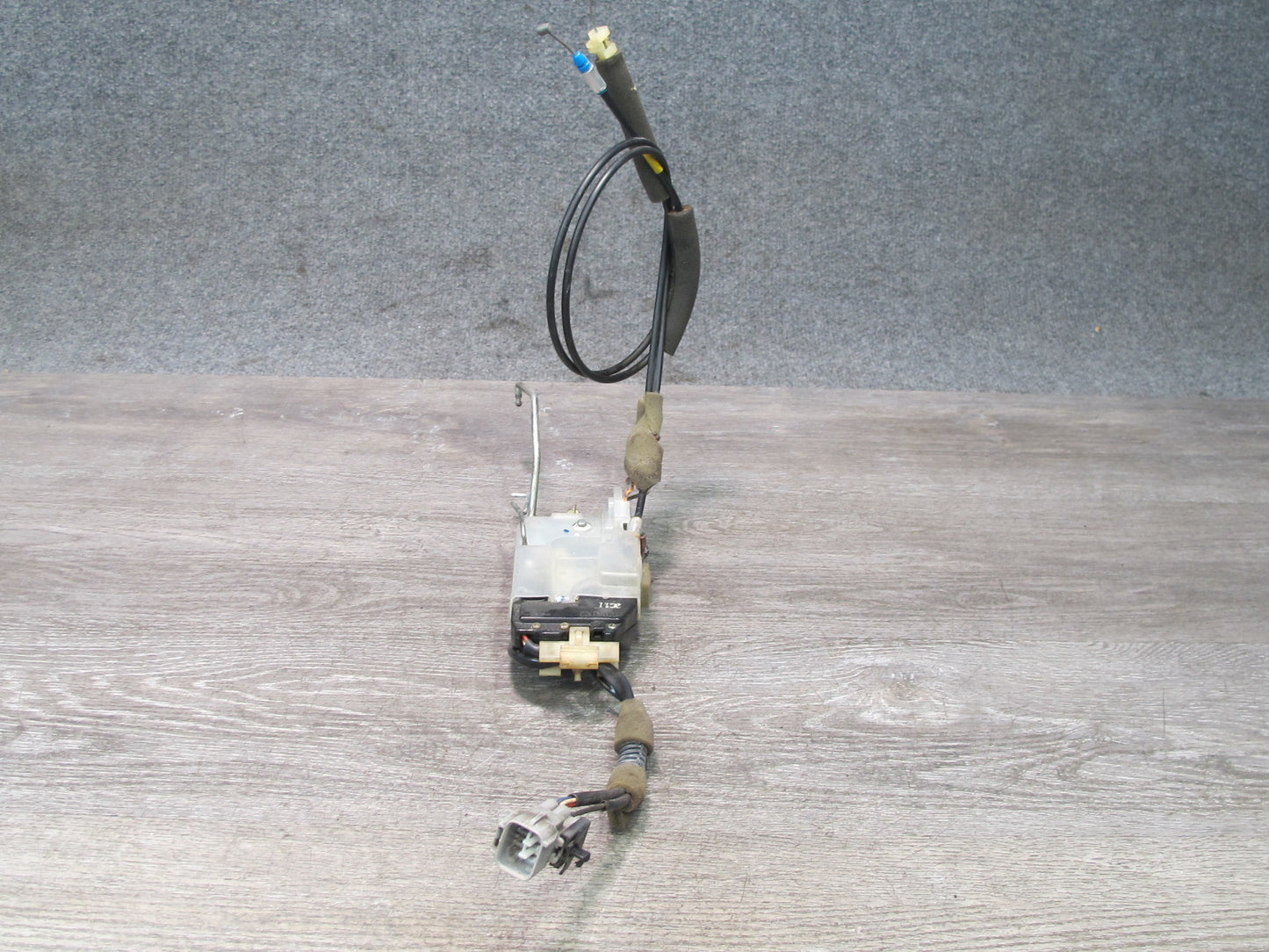 92-00 Lexus JZZ31L SC400 SC300 Front Right Pass Door Lock Latch Actuator OEM