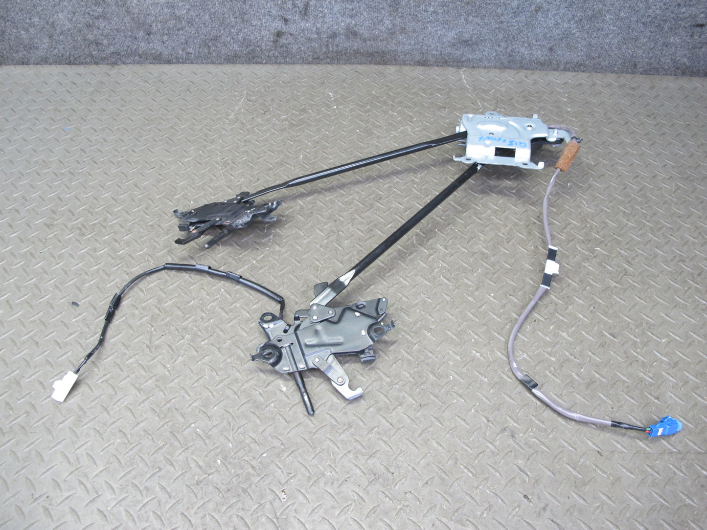 10-15 Lexus IS350 IS250 Convertible Front Trunk Roof Lock Latch Motor Assy OEM