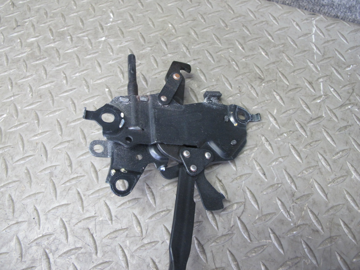 10-15 Lexus IS350 IS250 Convertible Front Trunk Roof Lock Latch Motor Assy OEM