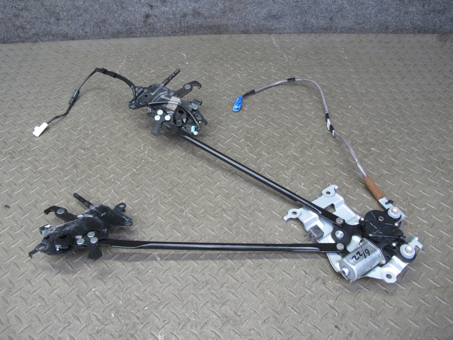 10-15 Lexus IS350 IS250 Convertible Front Trunk Roof Lock Latch Motor Assy OEM
