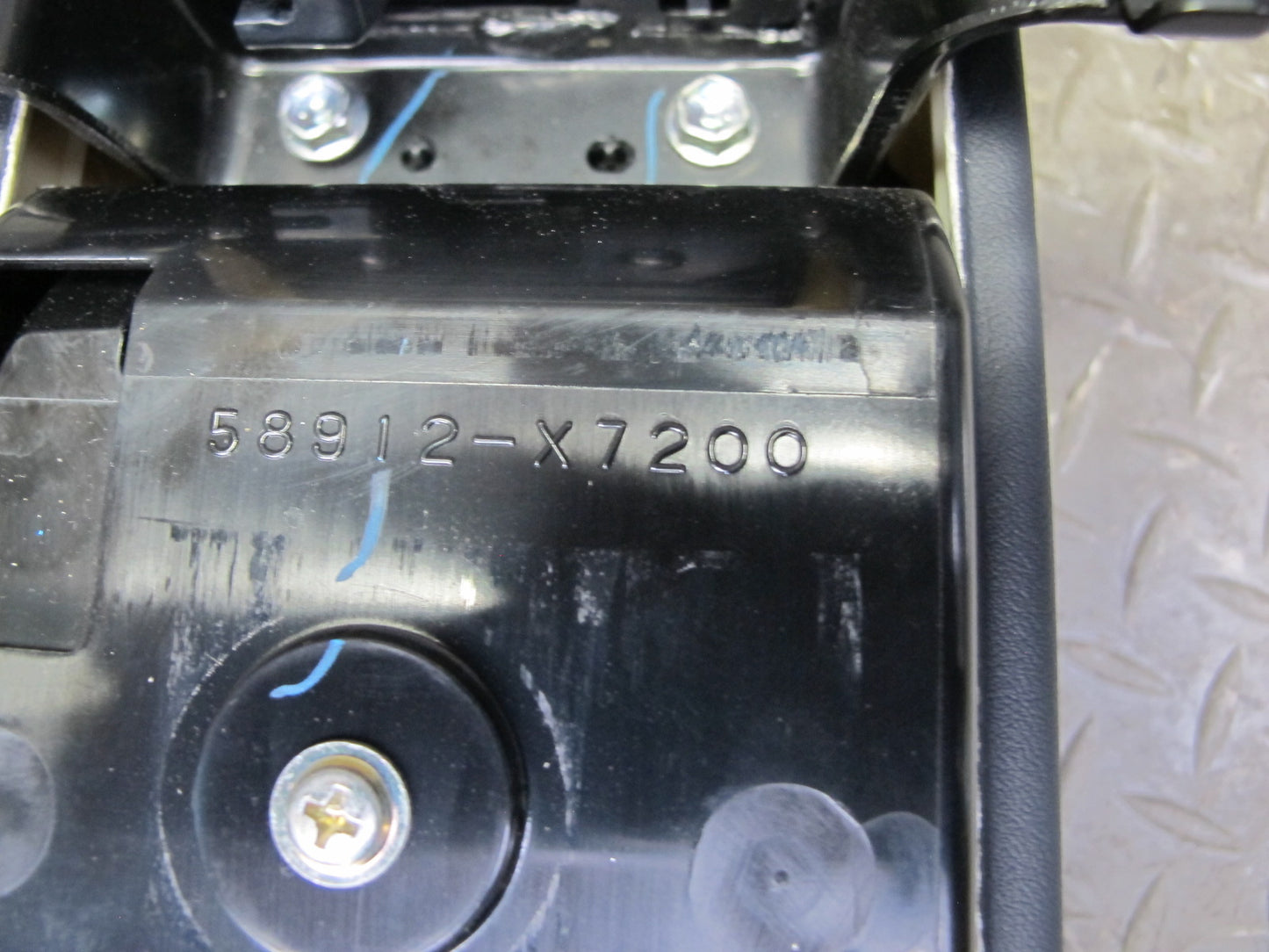 10-15 Lexus IS350 IS250 Convertible Rear Center Console w Armrest Black OEM