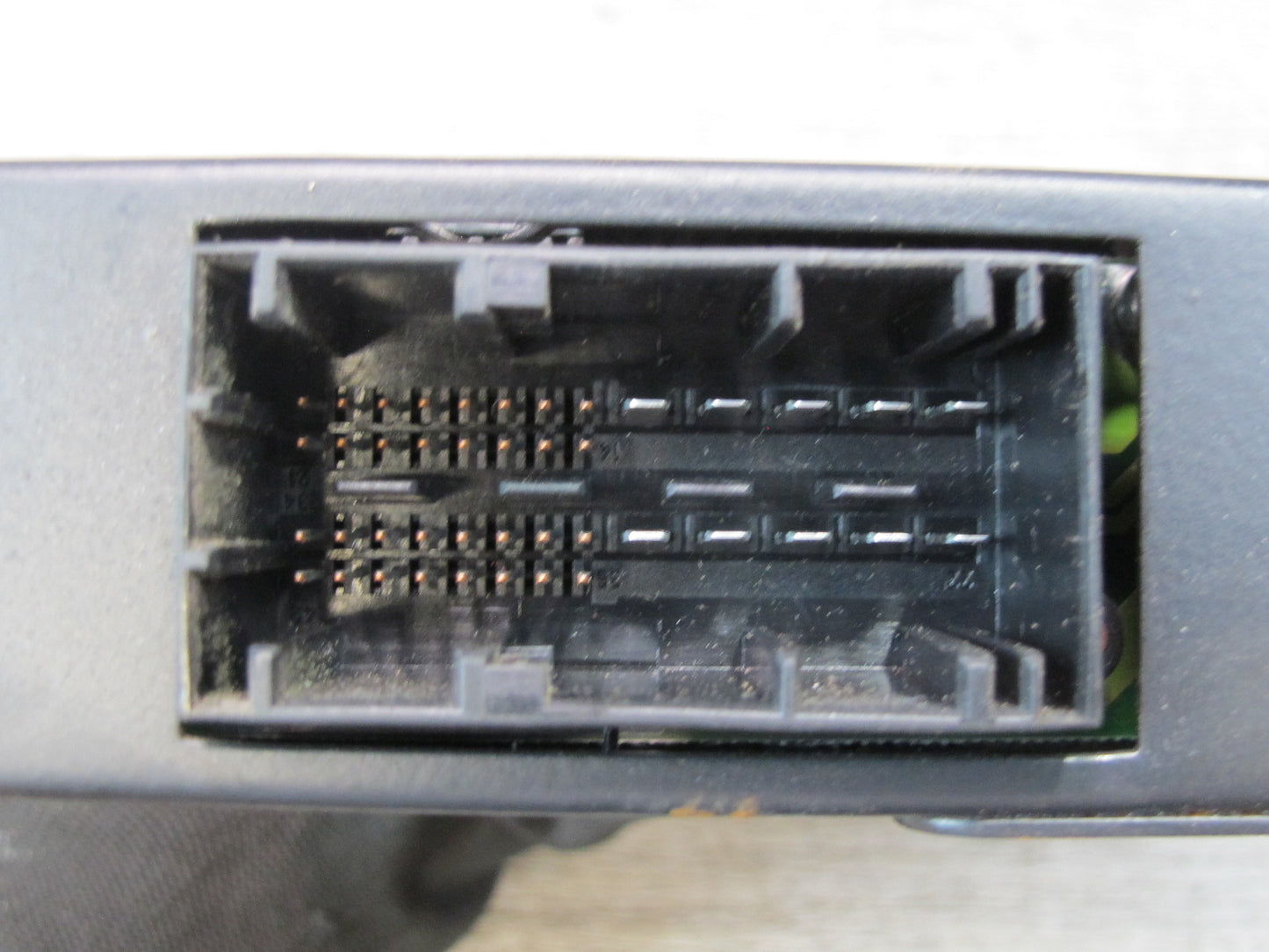 00-02 BMW E36/7 Z3 Roadster Harman Kardon Hi-fi Audio Amplifier AMP 6902840 OEM