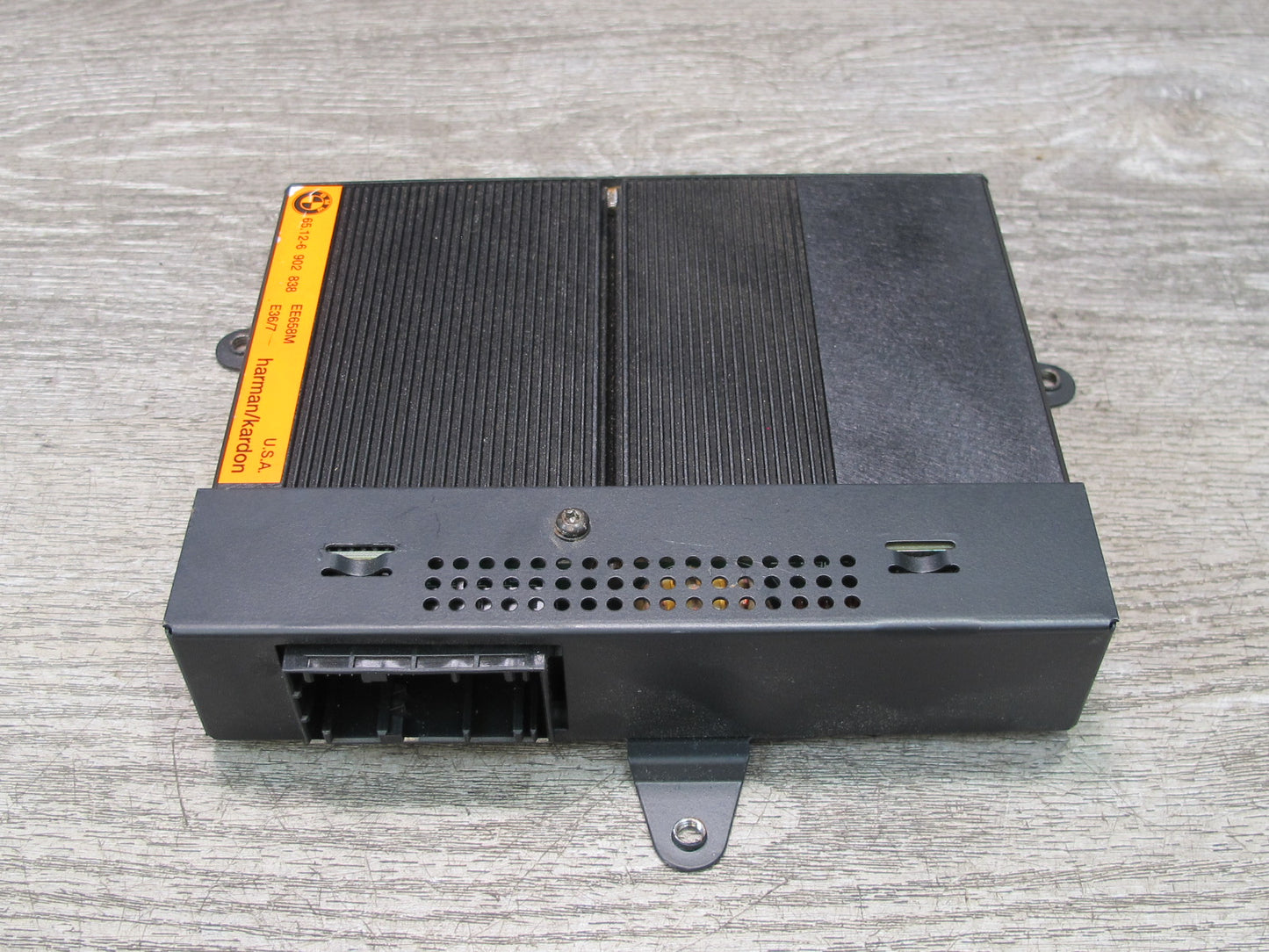 00-02 BMW E36/7 Z3 Roadster Harman Kardon Hi-fi Audio Amplifier AMP 6902838 OEM