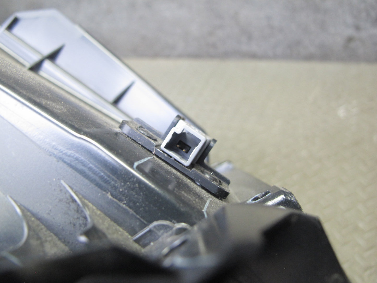 06-11 Lexus IS350 IS250 Dash Glove Box Compartment Storage Black 55550-53060 OEM