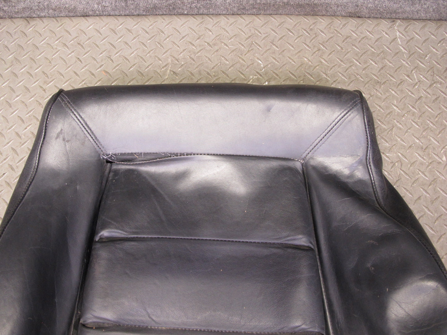 86-88 Volkswagen Scirocco MK2 Front Right Seat Upper Leather Cushion Black OEM