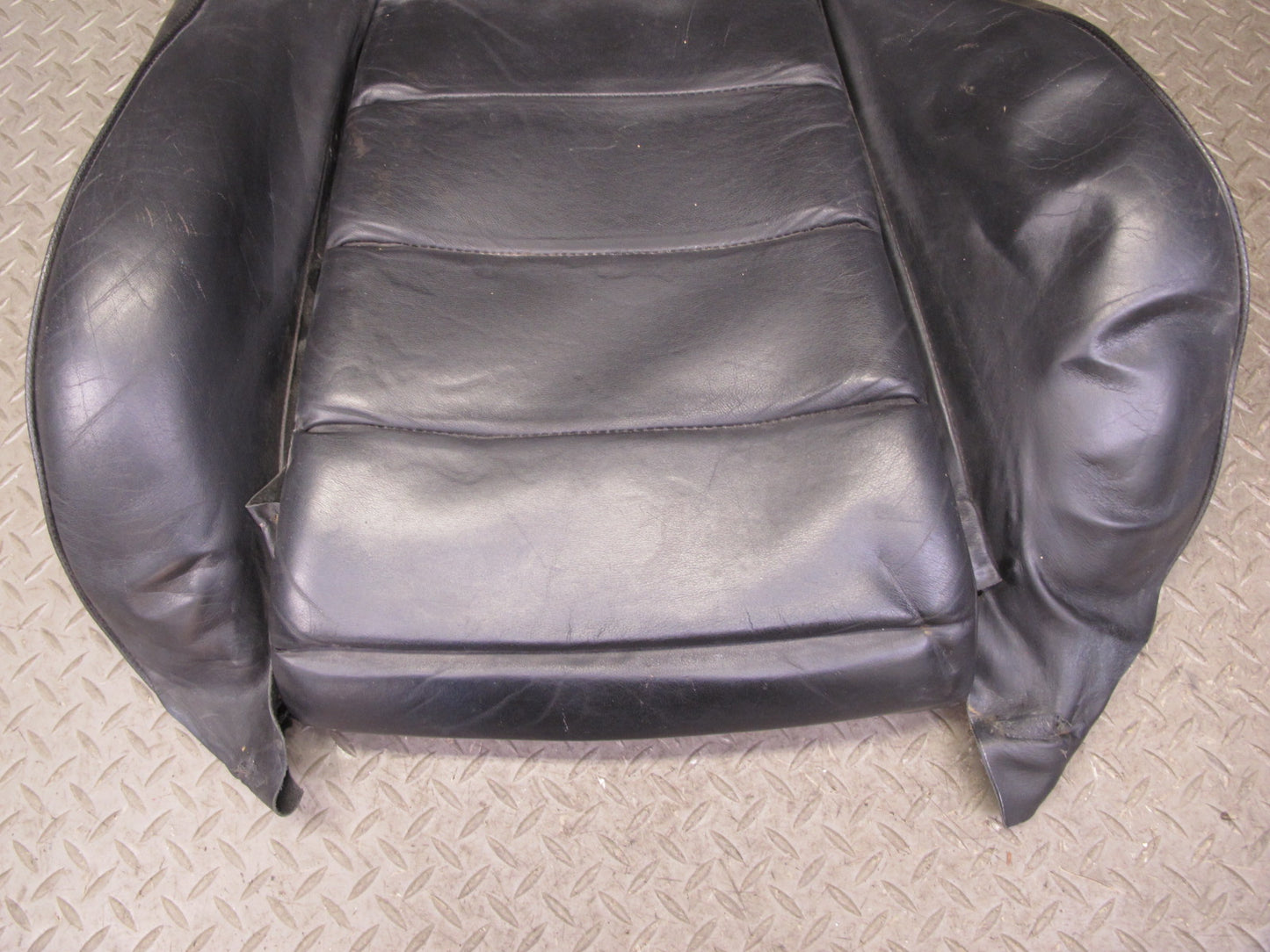 86-88 Volkswagen Scirocco MK2 Front Right Seat Upper Leather Cushion Black OEM