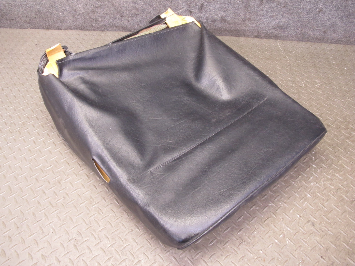 86-88 Volkswagen Scirocco MK2 Front Right Seat Upper Leather Cushion Black OEM